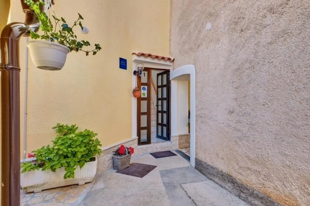 Apartments By The Sea Martinscica, Cres - 22582 Croatia