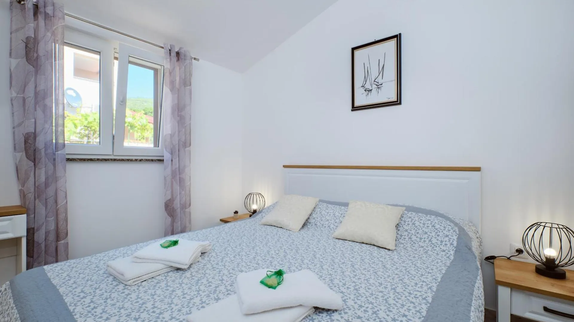 Apartments By The Sea Martinscica, Cres - 22582 0*, Martinscica (Cres) Croatia