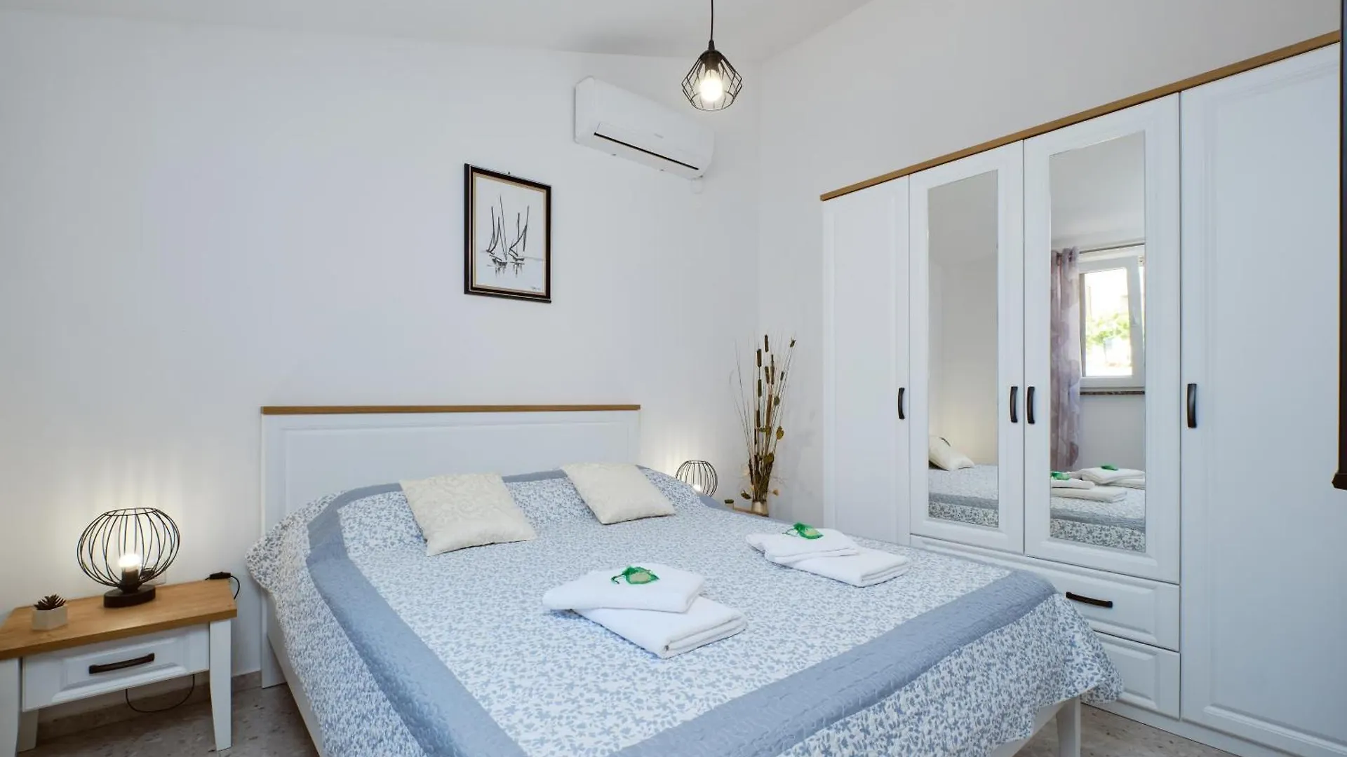 Apartments By The Sea Martinscica, Cres - 22582 Martinscica (Cres)